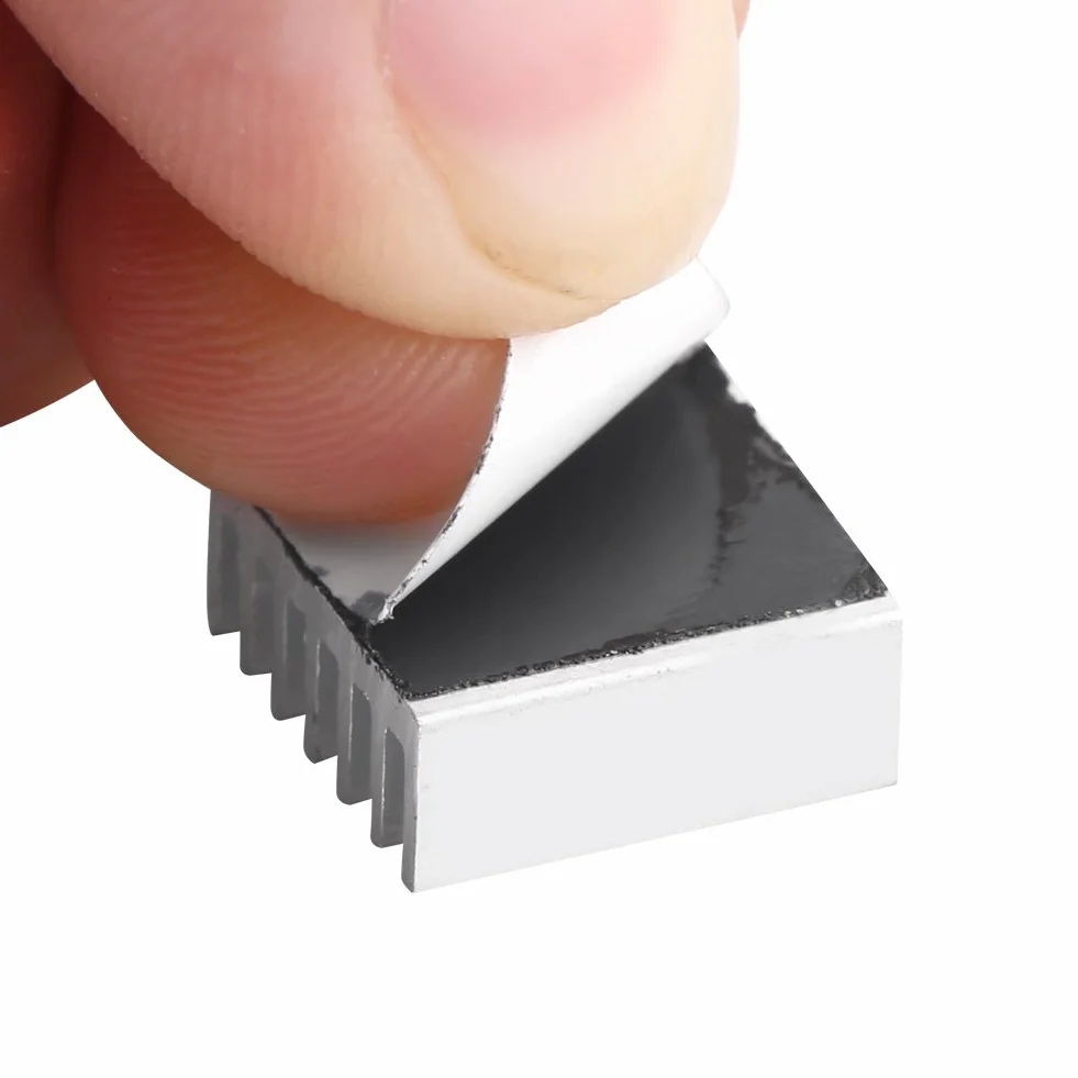 12 szt. Zestaw radiatora aluminiowego z klejem z tyłu Radiator 14 × 14 × 6 mm