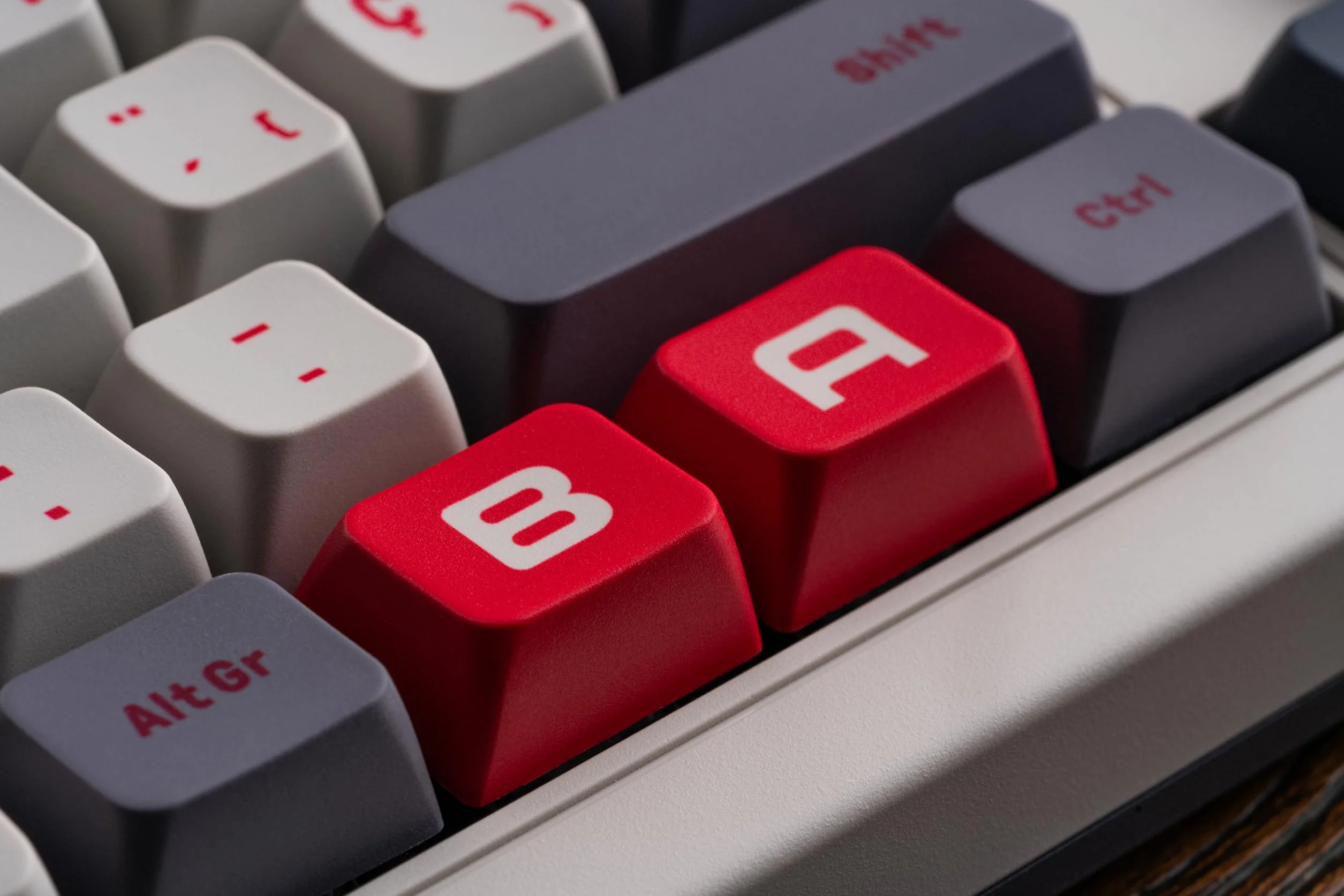 8Bitdo Retro Mechanical Keyboard, Bluetooth/2.4G/USB-C Hot Swappable Gaming Keyboard, 87 Keys, Dual Super Programmable Buttons for Windows and Android, QWERTY Spanish ISO Layout