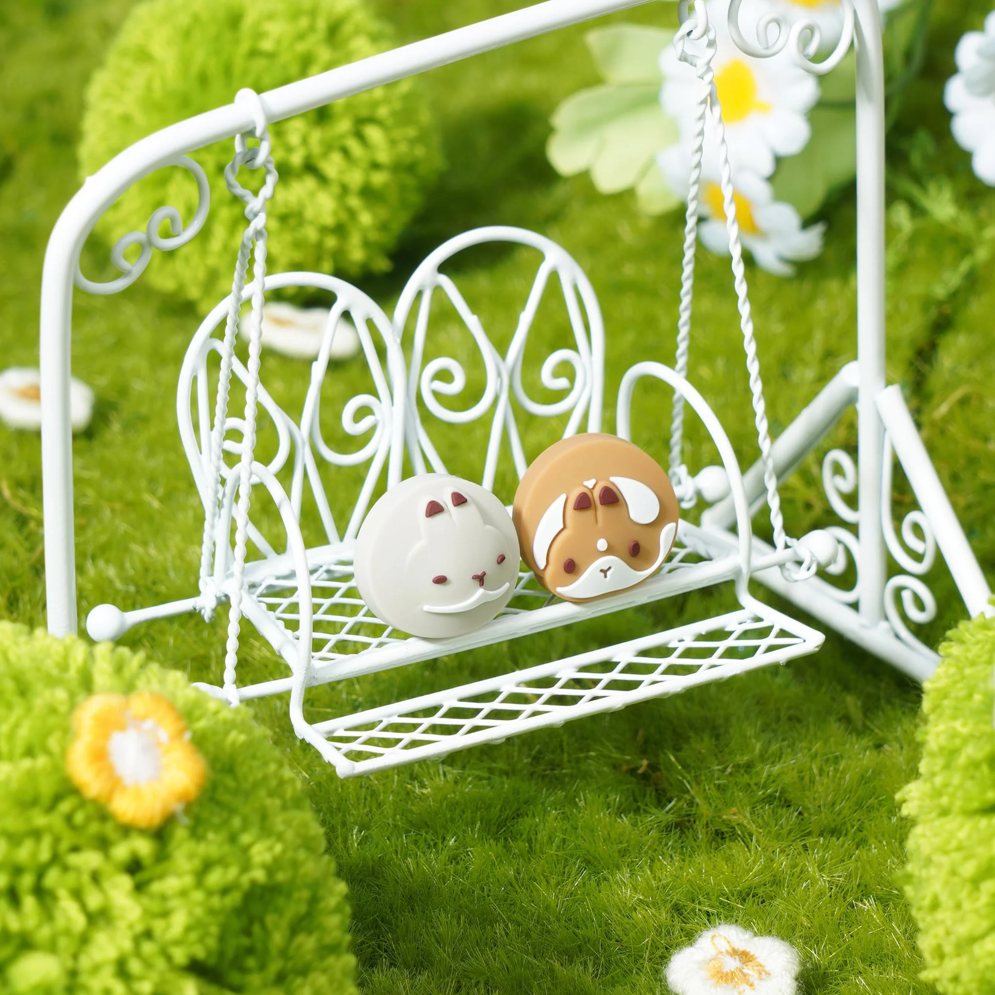 GeekShare 4 szt. urocze silikonowe nakładki na kciuki, pokrowiec na joystick w kształcie królika Kawaii kompatybilny z Switch/OLED/Switch Lite, Garden Season