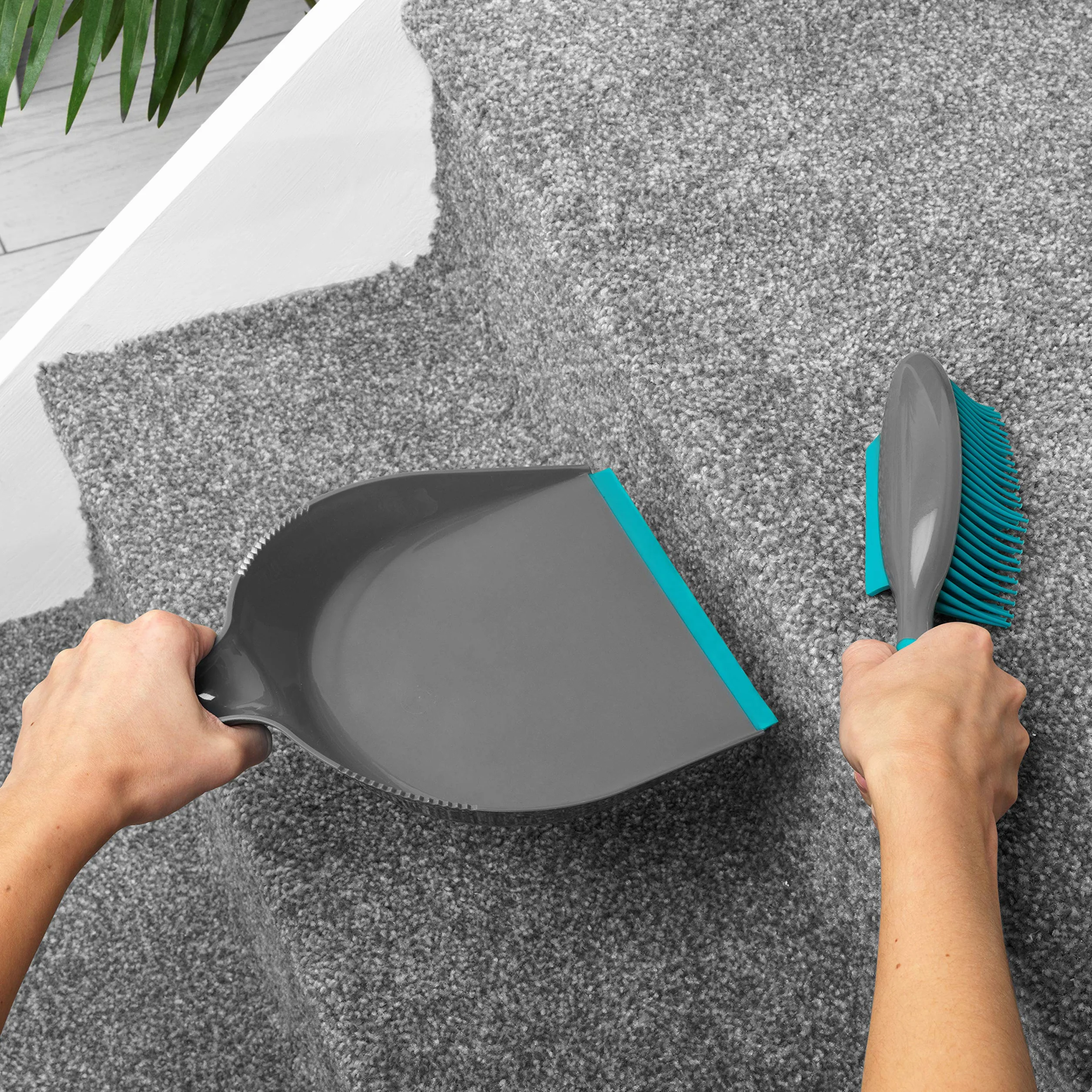 Beldray® LA069351EU Pet Plus+ Szufelka z gumowa zmiotka | kompaktowa konstrukcja | szaro-turkusowa