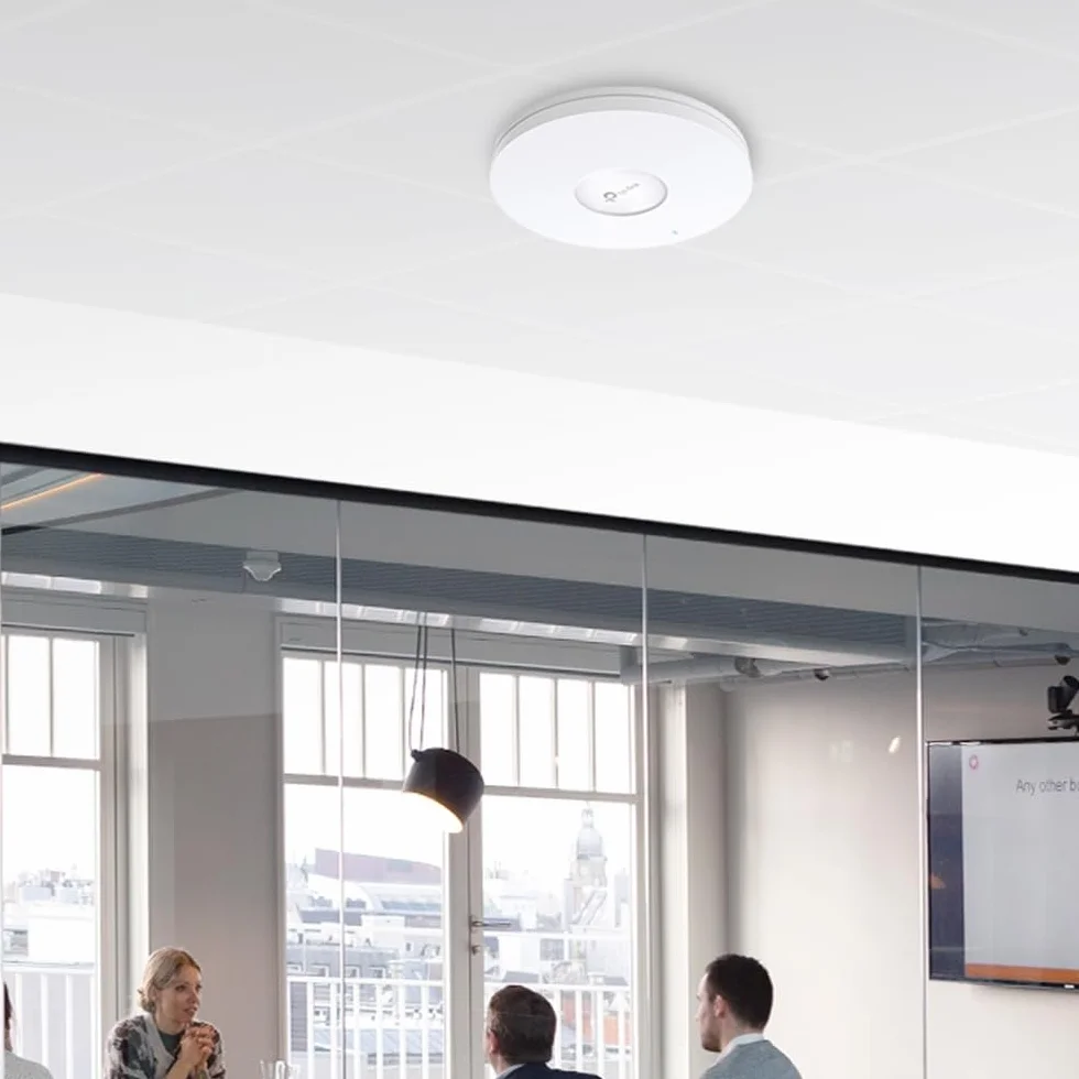 TP-Link EAP610, Punkt dostępowy WiFi 6 AX1800, Montaż sufitowy, Obsługa PoE+, Omada SDN, OFDMA + MU-MIMO, Roaming i Mesh, Idealny do biur i szkół