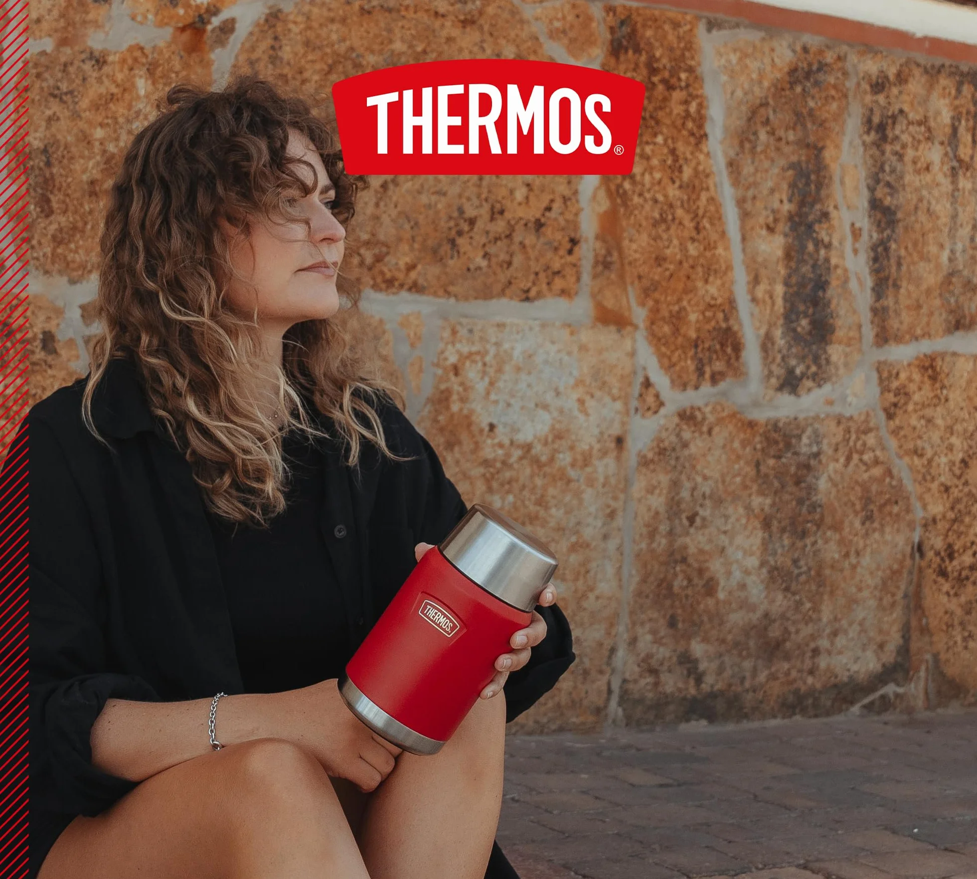 Thermos ICON Food Jar 0,71 l, czerwony/jagodowy mat, naczynie na jedzenie 710 ml, podwójne ścianki ze stali nierdzewnej 18/8, utrzymuje ciepło i zimno, ze składaną łyżką, antypoślizgowe dno,
