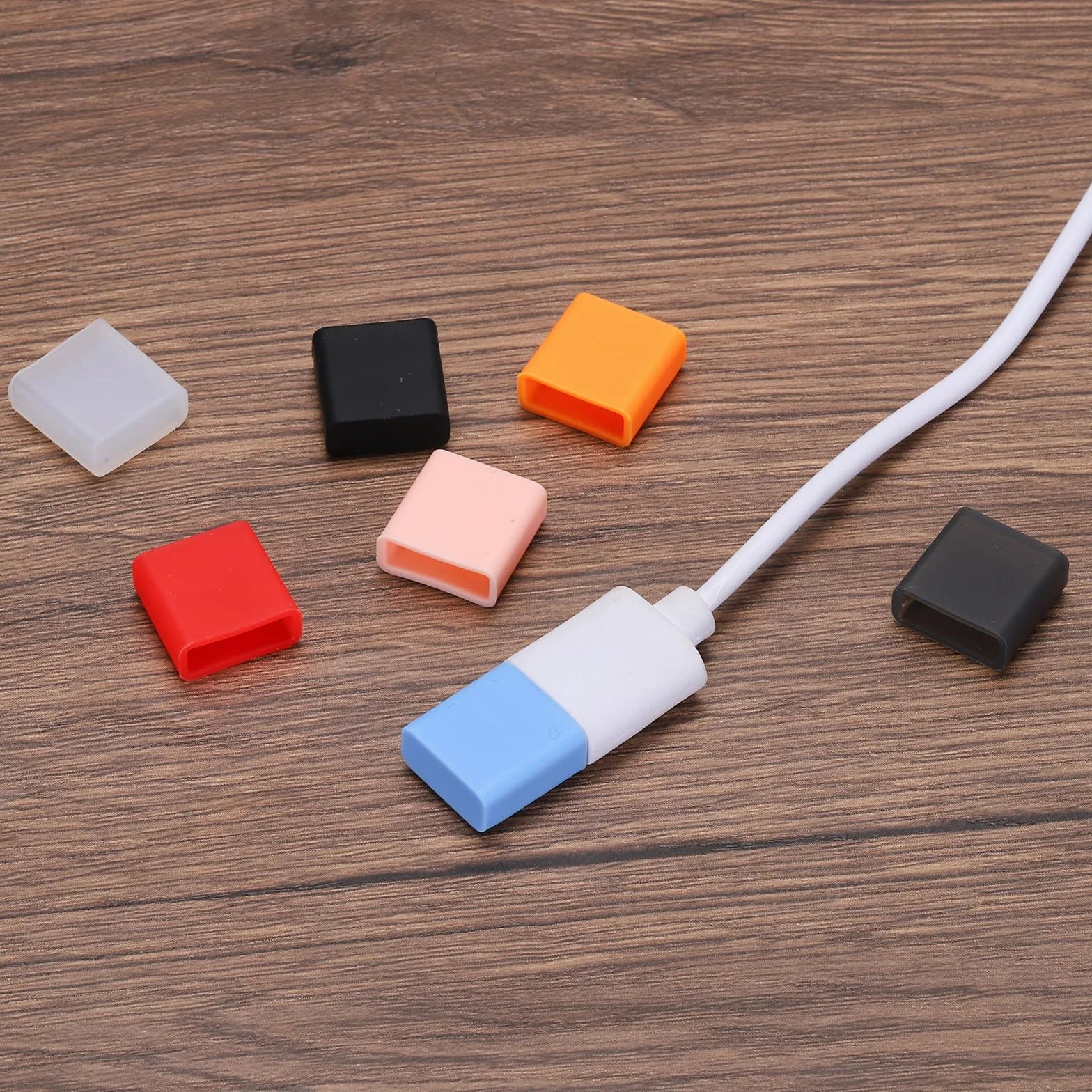 QUARKZMAN Osłona ochronna portu USB 20 szt. Port USB 2.0 Silikonowa osłona przeciwpyłowa do kabla USB męski USB do transmisji danych, przezroczysta czarna