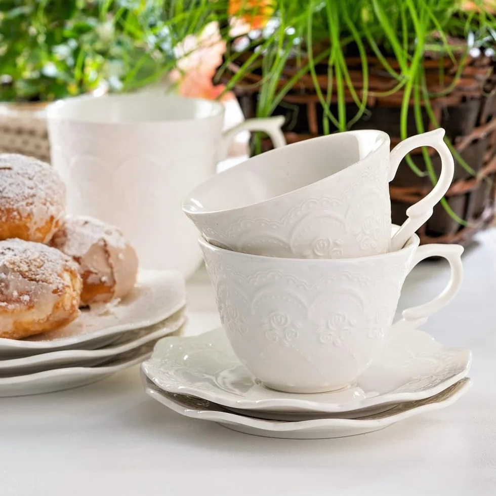 VILLA ITALIA Filiżanka do Kawy Herbaty ze Spodkiem 220 ml – Porcelana - Kolekcja Aurelia – Kolor Mleczny – Biała – Idealna na Prezent – Porcelanowa – Ozdobny Relief