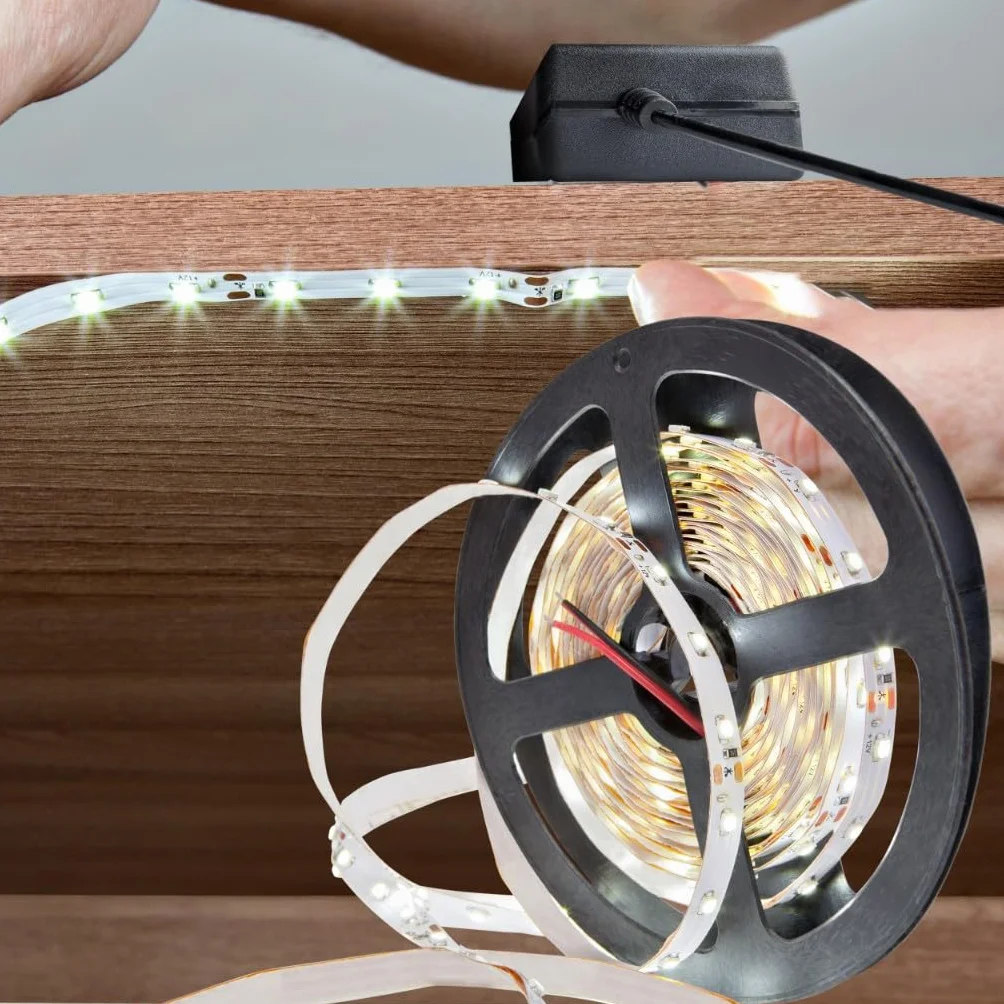 Retoo Zasilacz sieciowy DC 12V 5A 60W 100-240V Zasilacz do taśm LED RGB, Transformator, przetwornica sterownika, zasilacz adapter, ładowarka do pasków, prąd do taśmy, wymiary 11 x 5,3 x 3,2 cm, czarny