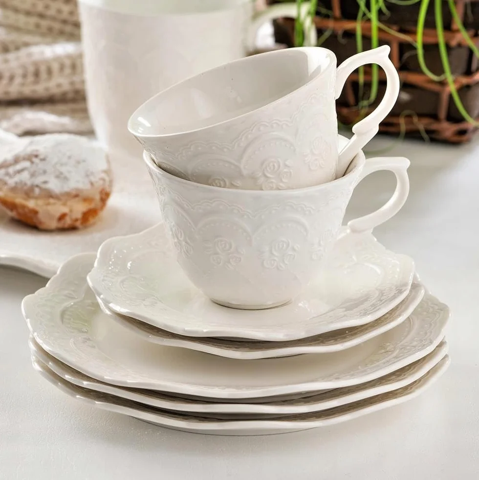 VILLA ITALIA Filiżanka do Kawy Herbaty ze Spodkiem 220 ml – Porcelana - Kolekcja Aurelia – Kolor Mleczny – Biała – Idealna na Prezent – Porcelanowa – Ozdobny Relief
