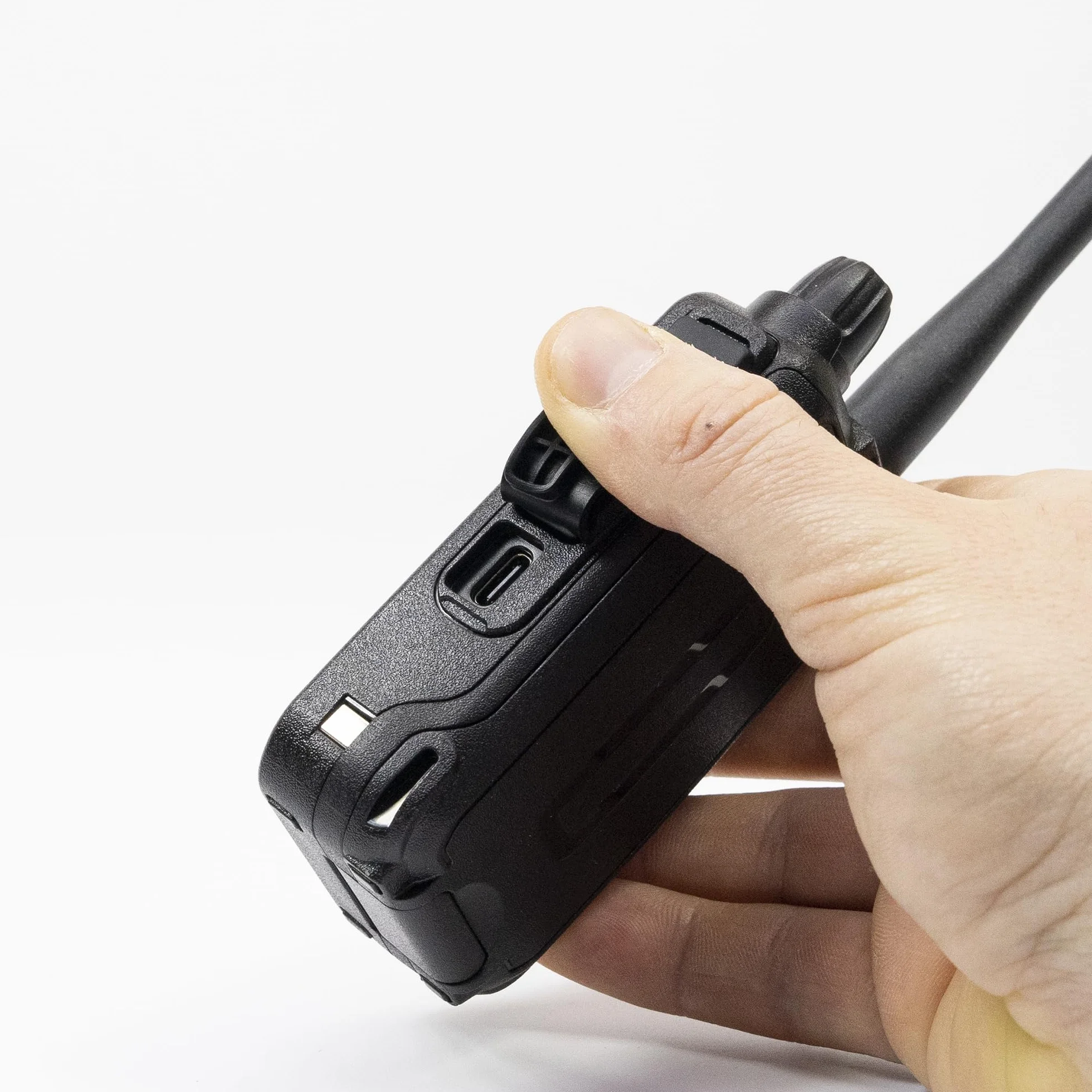 Przenośna stacja radiowa PNI PMR R45 PRO 446MHz, 0,5W, 99 programowalnych kanałów, 16 PMR i 38 tonów CTCSS i 104 DCS, 5 poziomów Squelch, VOX, TOT, BCL, Scan, Roger Beep