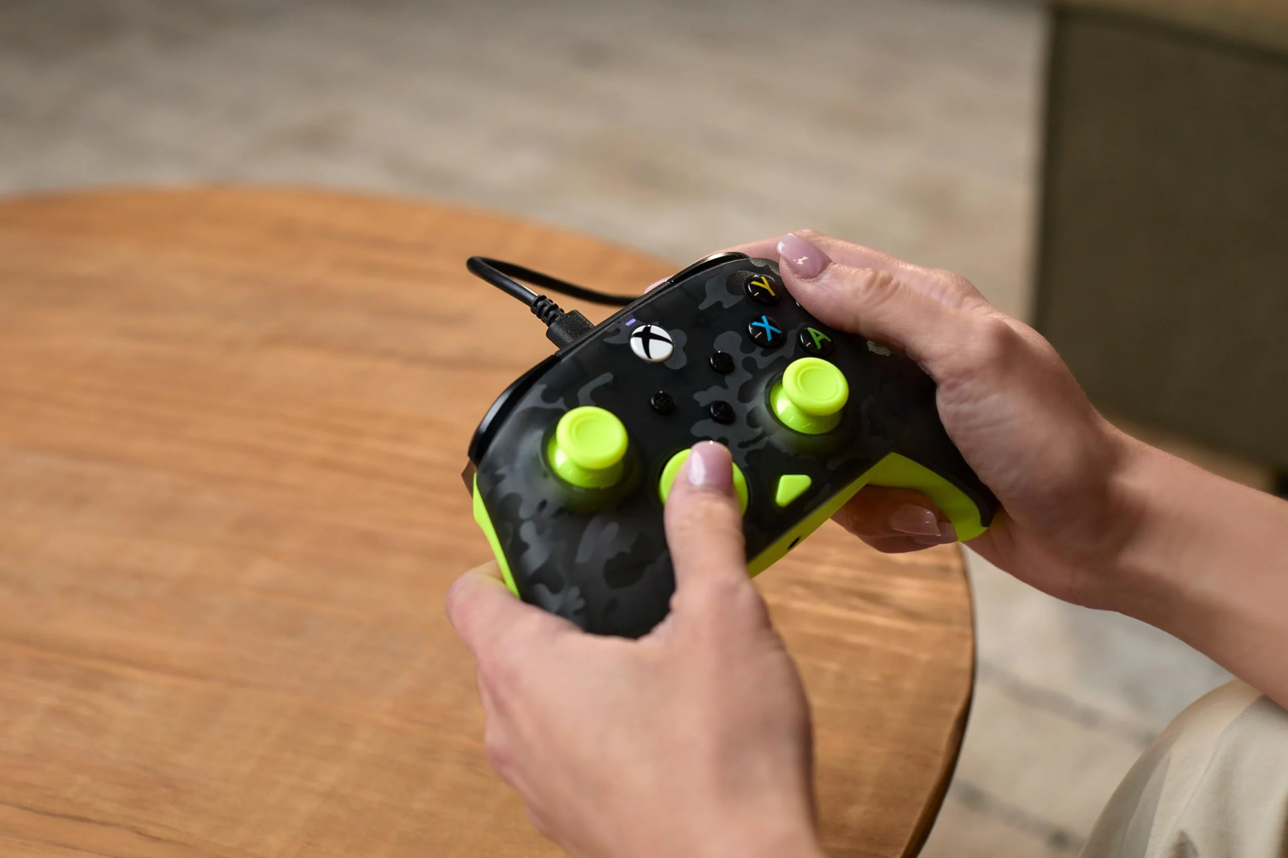 Turtle Beach Rematch Core Ghost Black Camo Yellow Wired Gaming Controller dla Xbox Series X S Xbox One PC