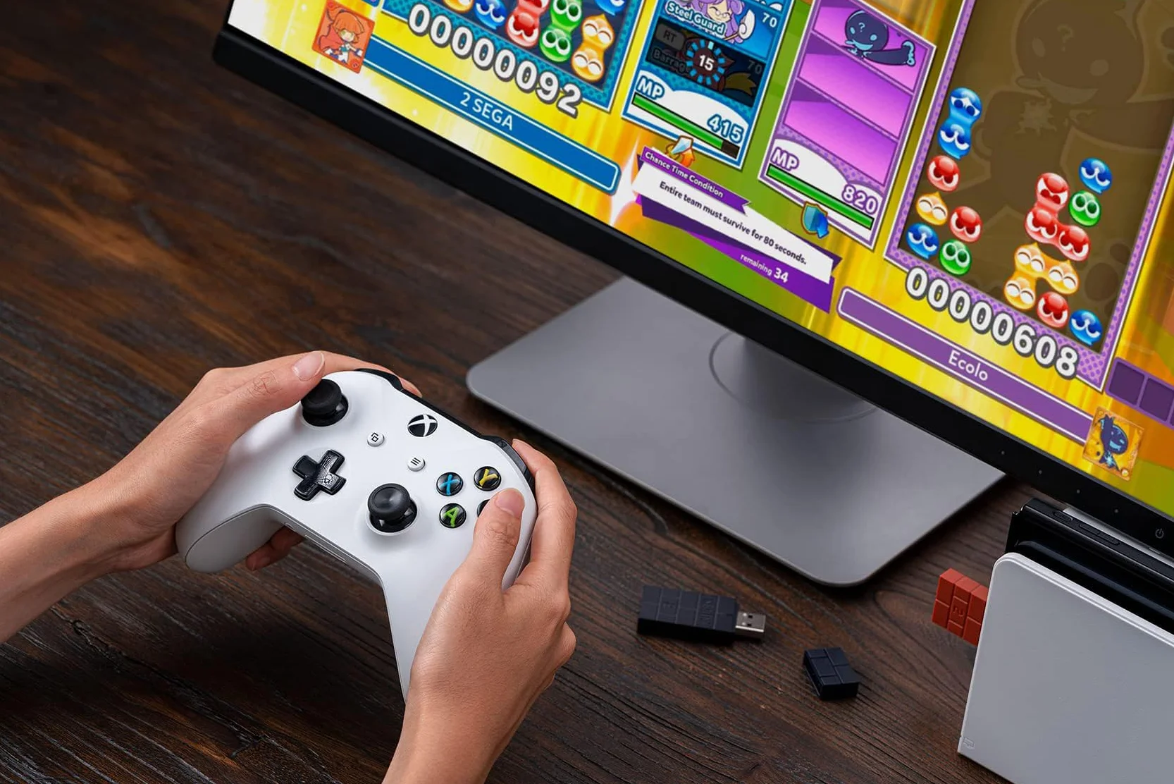 8Bitdo Bezprzewodowy Adapter USB 2, Adapter Kontrolerów Przełączników Bluetooth do Serii Xbox, Joycons, Switch Pro, PS5, PS4, PS4 Pro, PS3 on Switch, PC, Android, Raspberry Pi, Retrofreak (Brązowy)
