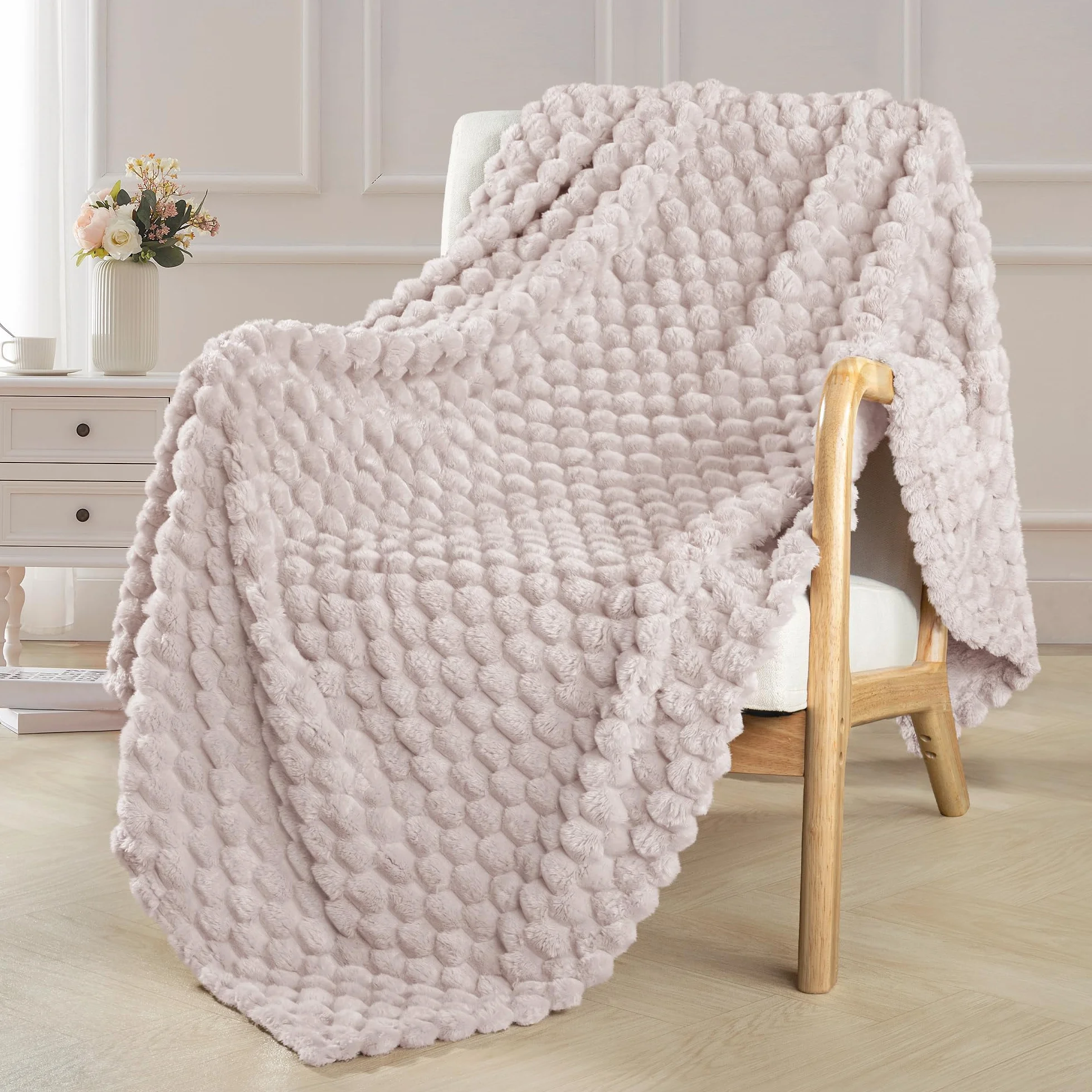 Exclusivo Mezcla Koc pluszowy, koc polarowy, puszysta narzuta na sofę 130 x 170 cm, koc z tkaniny jacquard, koc dzienny, ciepły i lekki na wszystkie pory roku, beżowy