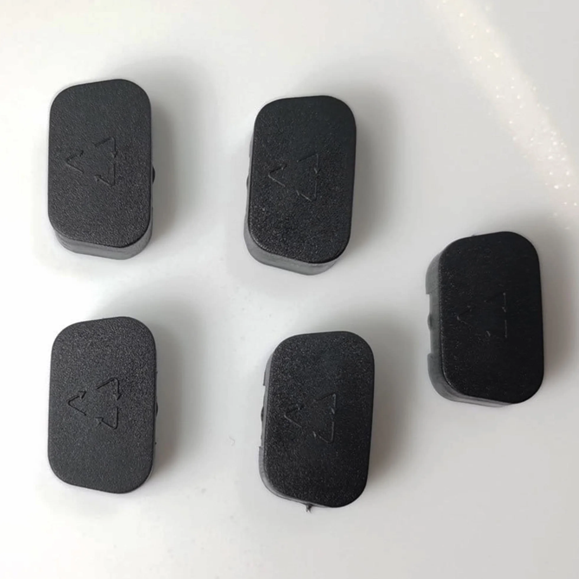Osłona portu VGA osłona przeciwpyłowa osłona wtyczki VGA do męskiego portu RS232, DB15, DB9 VGA 50 szt. 17 mm x 9 mm (czarna)