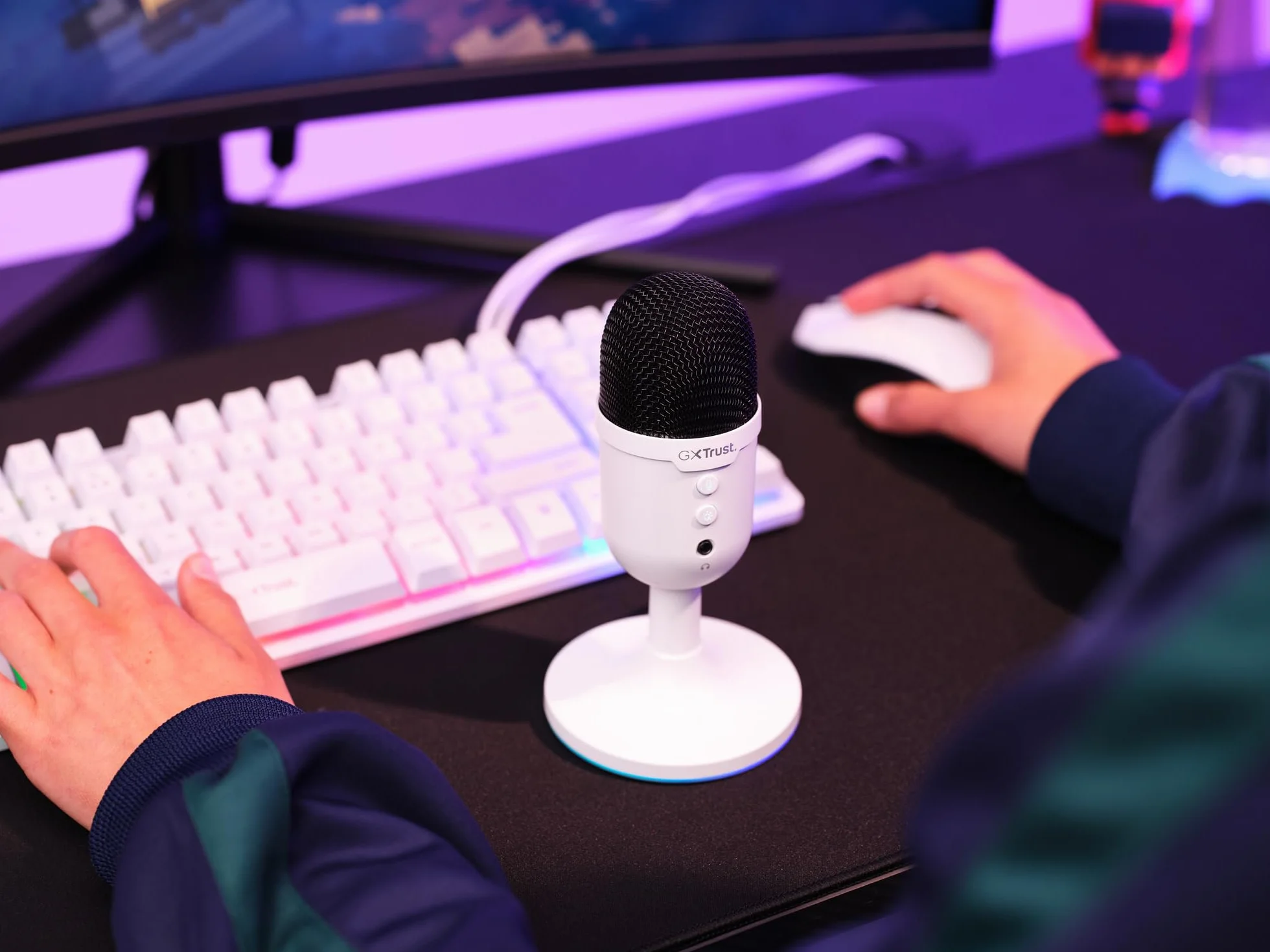 GXTrust 236W Yami Mikrofon pojemnościowy USB do Podcastów, Twitch Discord ASMR Youtube Playstation 5, mikrofon do gier z kardioidalnym wzorem nagrywania, podświetlenie RGB, biały