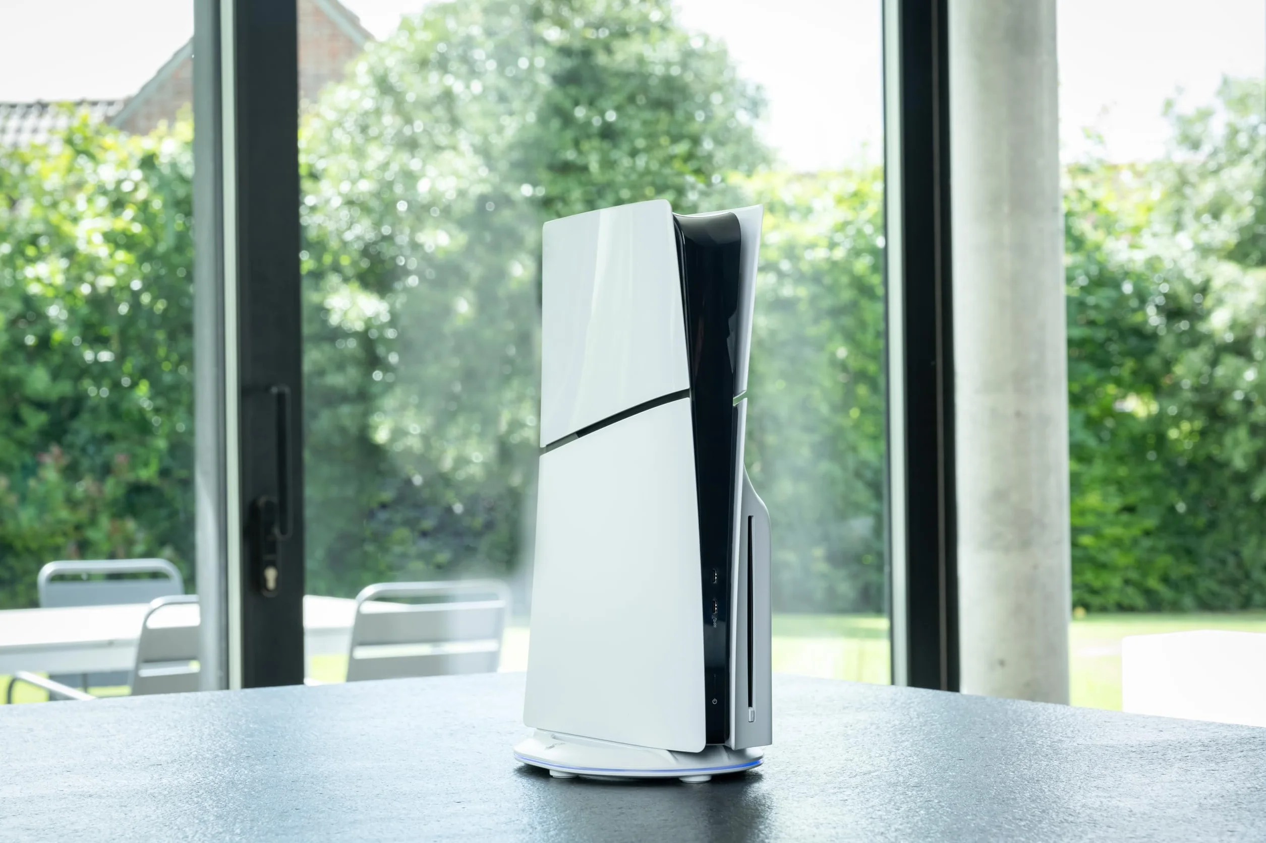 Nacon Podstawka na PlayStation 5 "Slim. (pionowa)