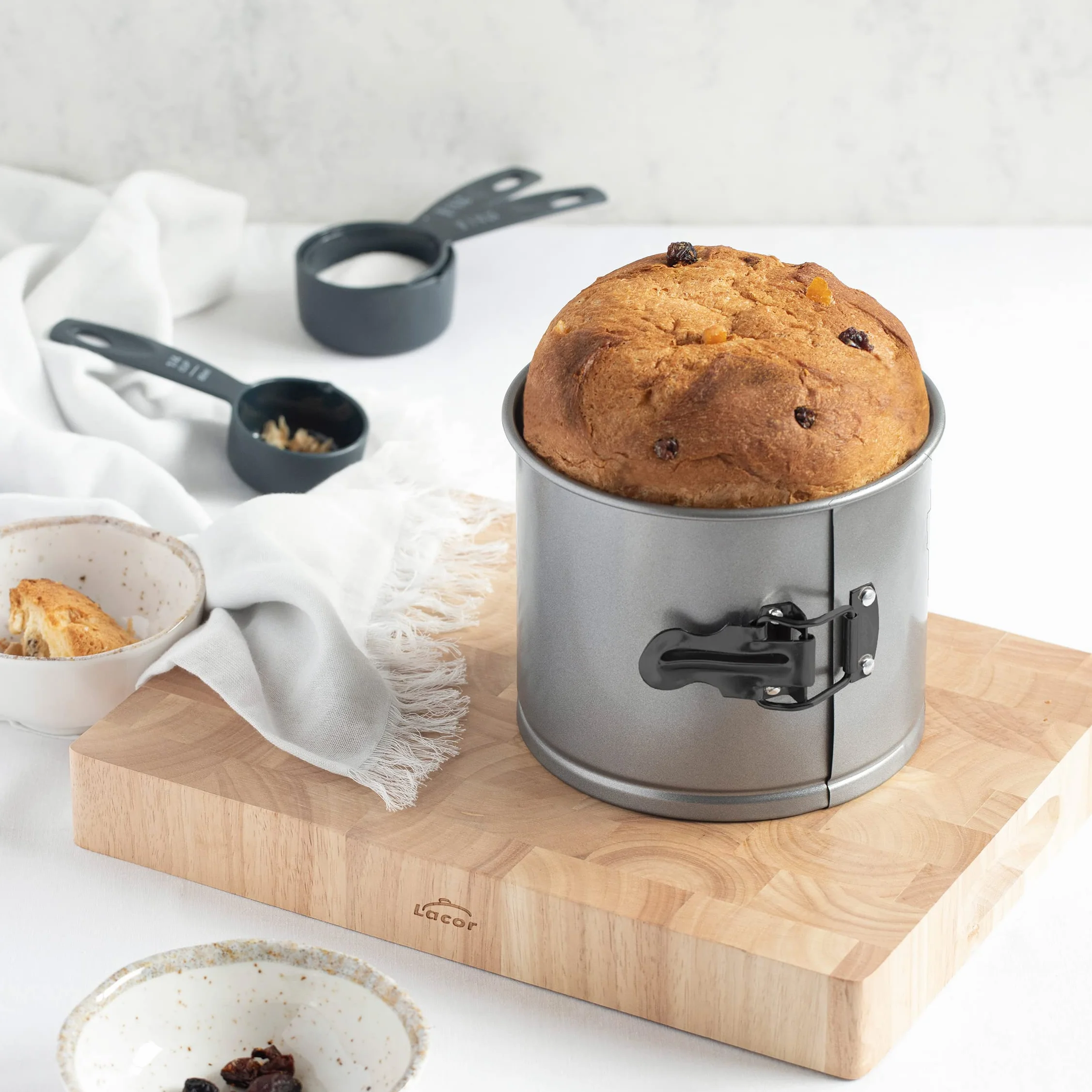 Lacor - 68696 - Foremki Do Pieczenia Panettone, Forma Do Pieczenia Panettone, Wyjmowana, Stal Węglowa, Nieprzywierająca, Bez Pfoa, Przyjazna dla Środowiska, Średnica 16 Cm, Pojemność 2 L