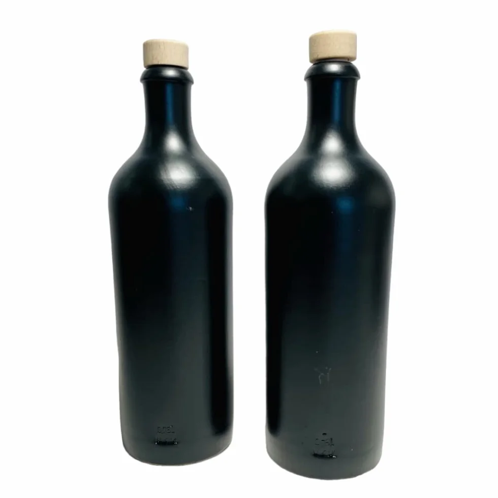 Butelki z kamionki czarno-matowej 750 ml z drewnianym korkiem Made in Germany